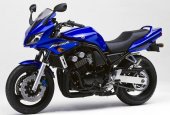2003 Yamaha FZS 600 Fazer photo